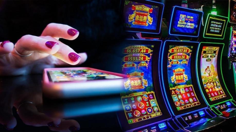 Penyerahan penghargaan mitra afiliasi dengan performa terbaik di event resmi belacantoto